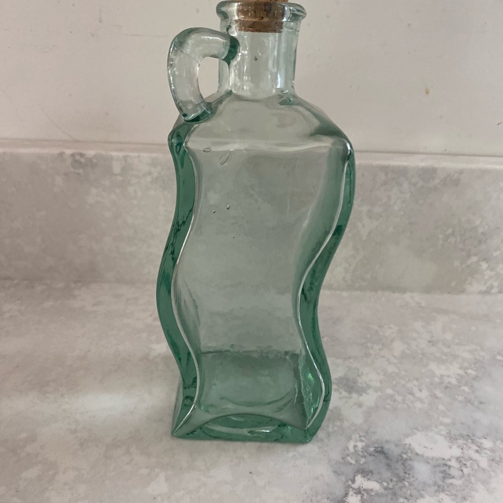 Wavy interlocking glass bottles - Picture 2 of 8